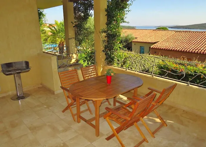 Seaview Apartament *